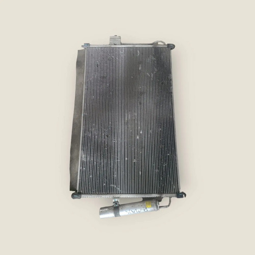 Radiador de Aire Chevrolet Dmax 2015-2022 · Original Usado