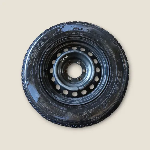 Rueda Repuesto Toyota Hilux · Original Usado