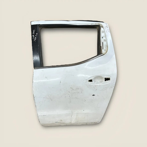 Puerta Trasera Izquierda Nissan · Original Usado
