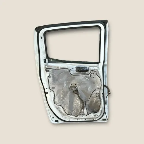 Puerta Trasera Izquierda Chevrolet Dmax 2015/2023- Trasera Izquierdo Blanco