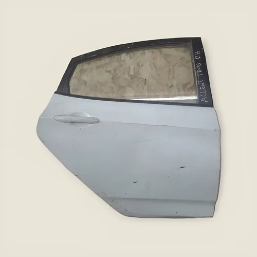 Puerta Trasera Derecha Hyundai Accent Rb · Original Usado