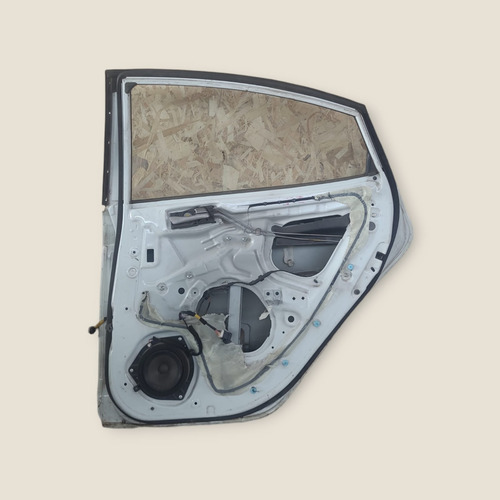 Puerta Trasera Derecha Hyundai Accent Rb Trasera Derecha Blanco