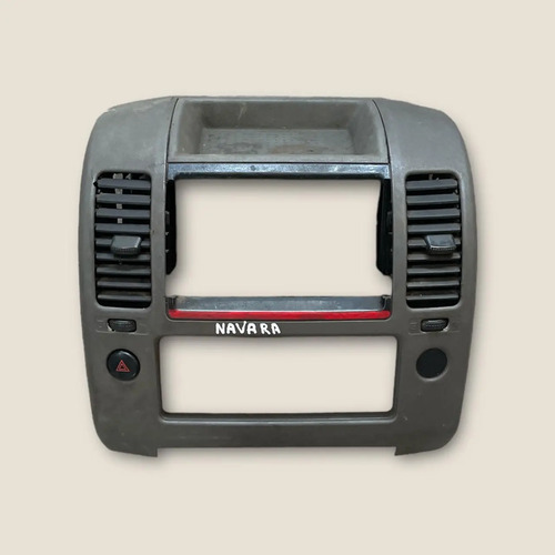 Consola Central Nissan Navara · Original Usado