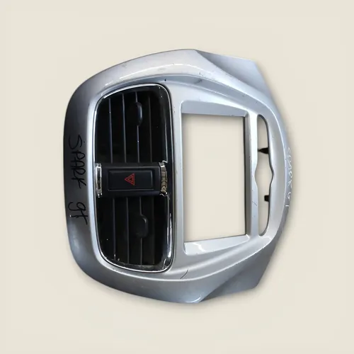 Bisel De Radio Chevrolet Spark Gt Plateado