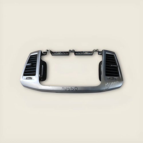 Bisel De Radio Ssangyong Musso Plateado