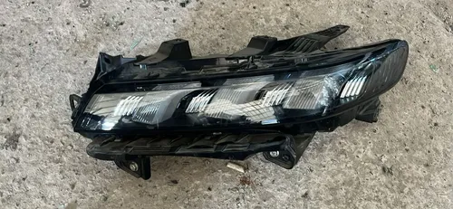 Neblinero Delantero Izquierdo Suzuki Fronx Negro