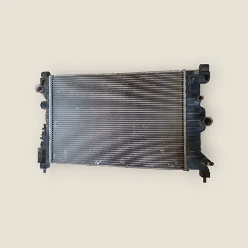 Radiador De Agua Chevrolet Tracker