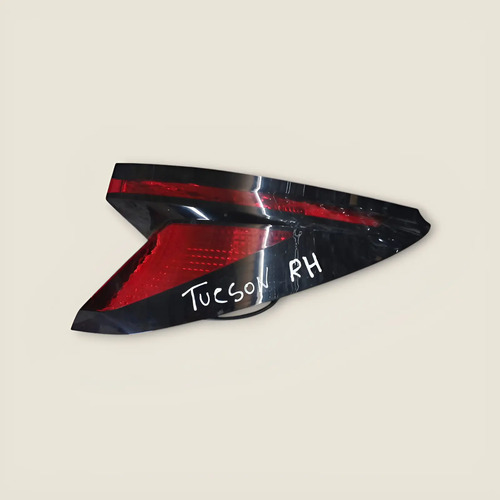 Foco Derecho Hyundai Tucson 2023-2024 · Original Usado