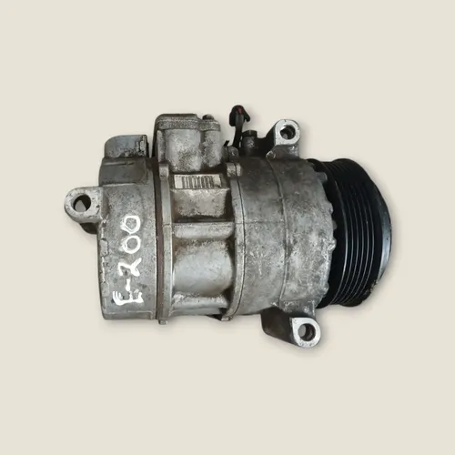 Compresor de Aire Mercedes-Benz E200 · Original Usado