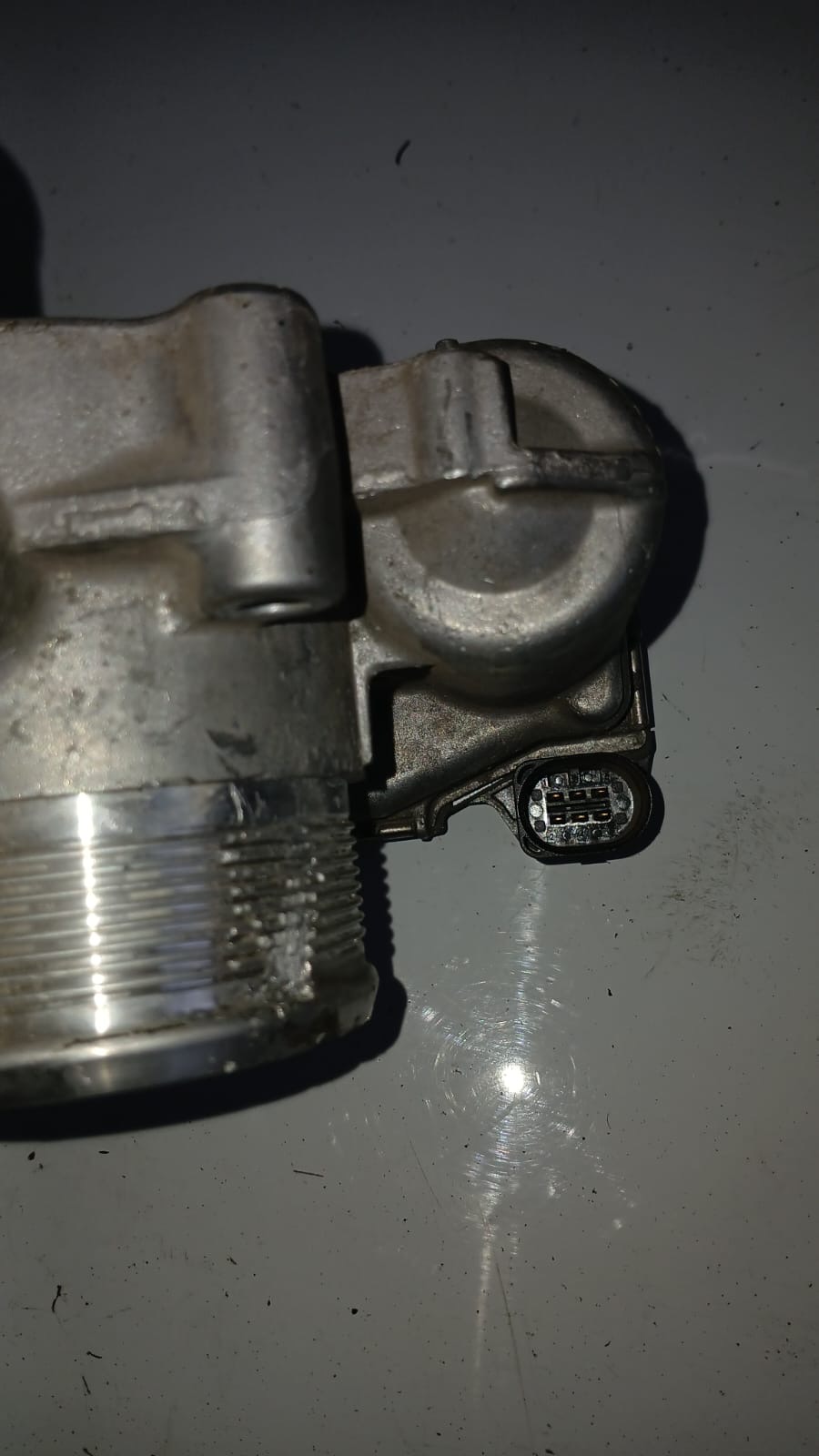 Cuerpo de aceleración Volkswagen Tiguan 2.0