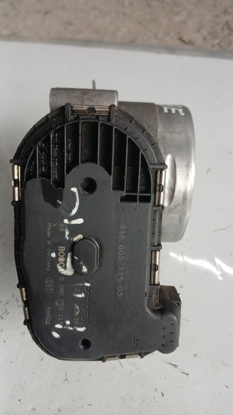 Cuerpo de aceleración Porsche Cayenne