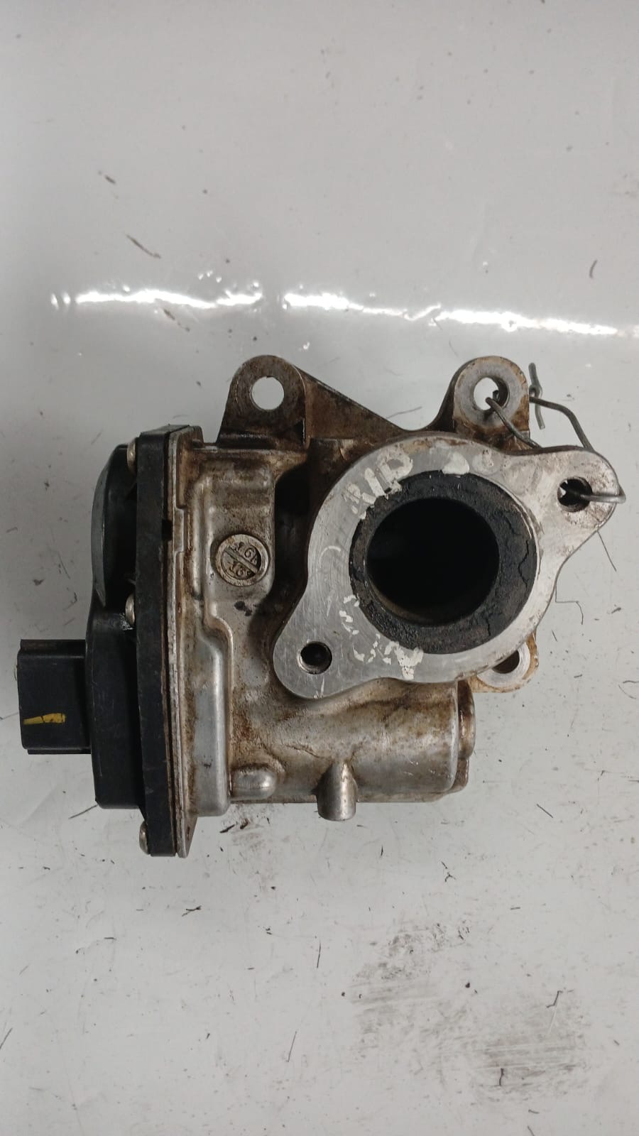 Cuerpo de aceleración Nissan Np300