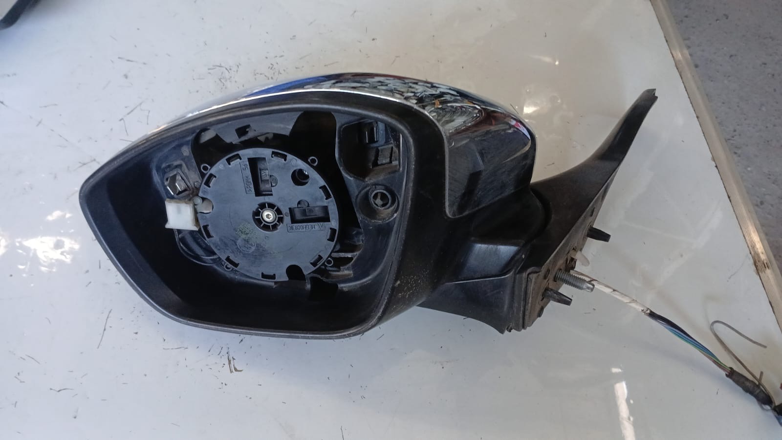 Espejo izquierdo Peugeot 208