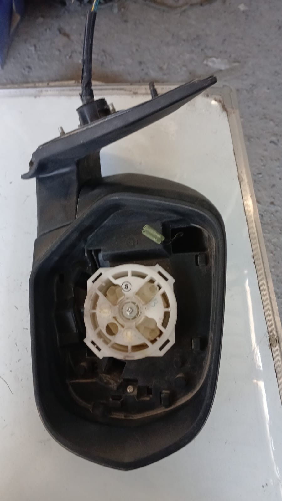 Espejo derecho Mitsubishi L200