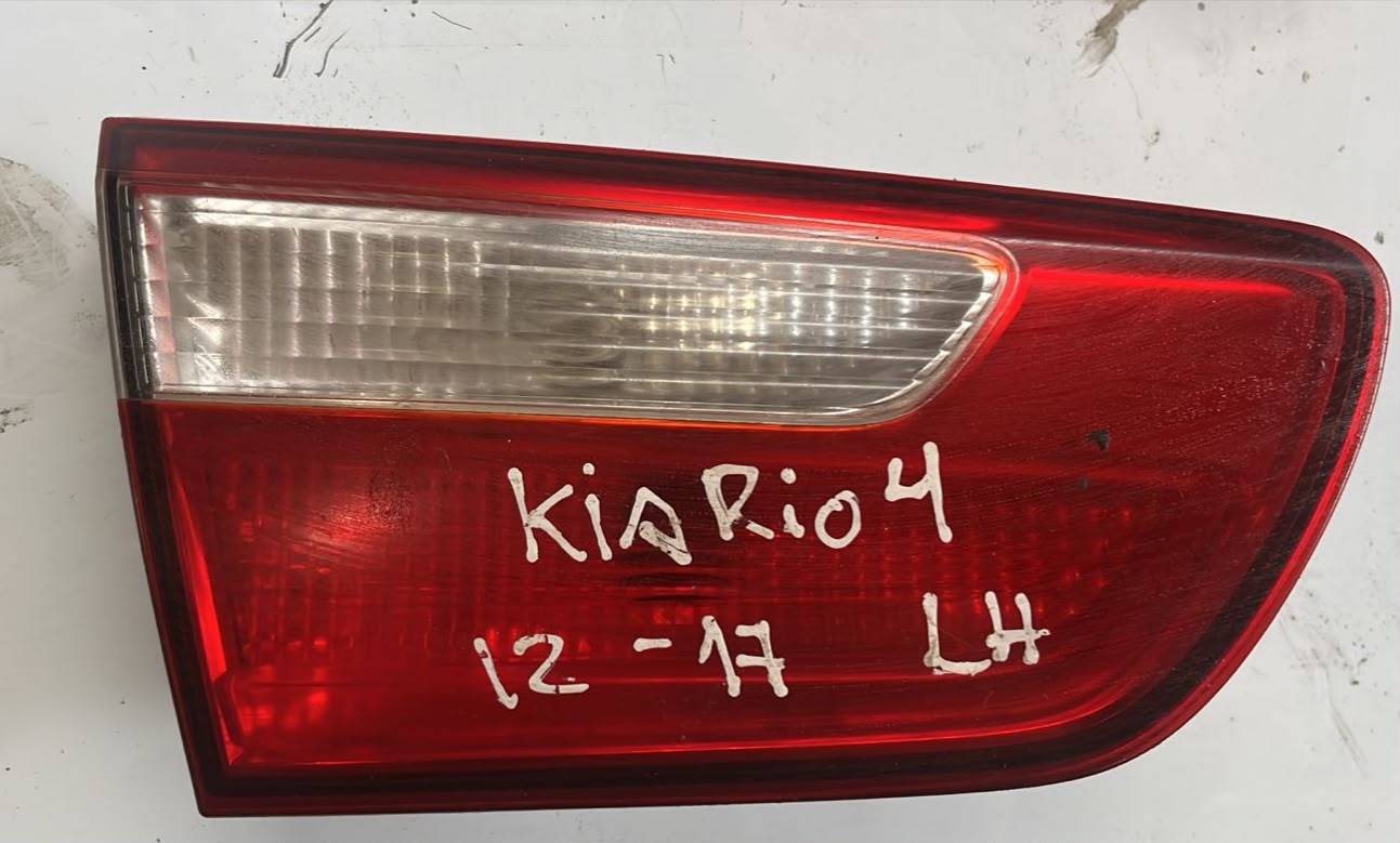 Foco trasero izquierdo Kia rio 4 12/17