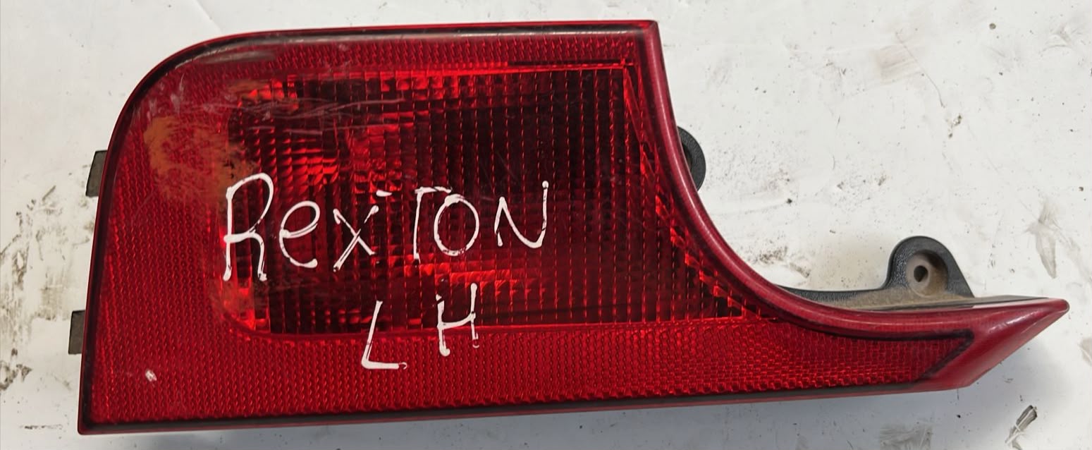 Foco trasero izquierdo ssangyong Rexton