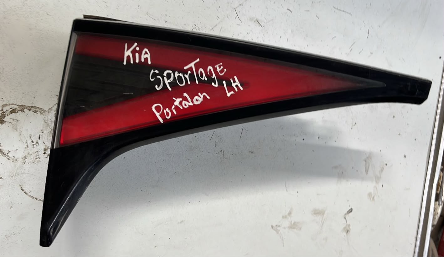 Foco de portalón izquierdo kia sportage