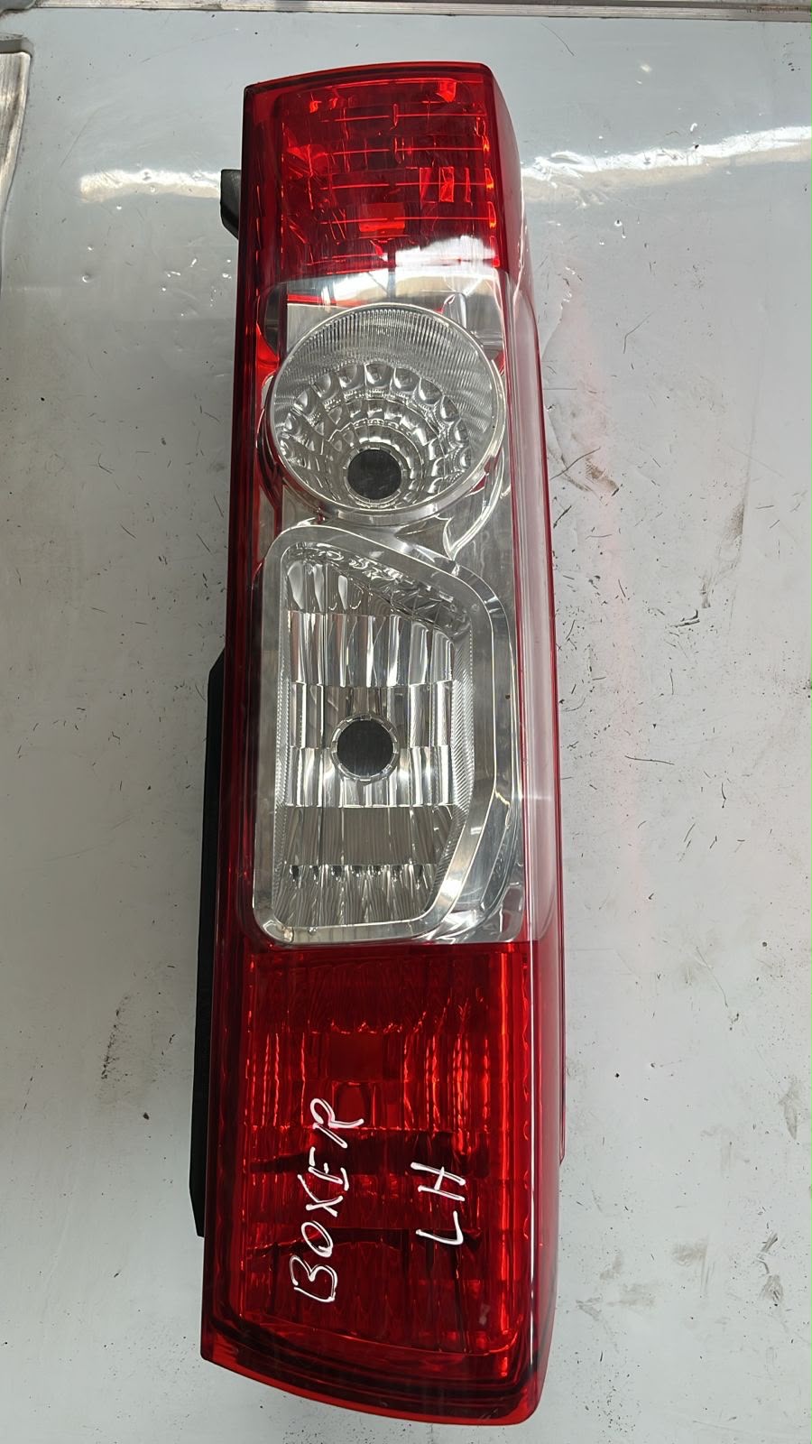Foco trasero izquierdo Peugeot Boxer