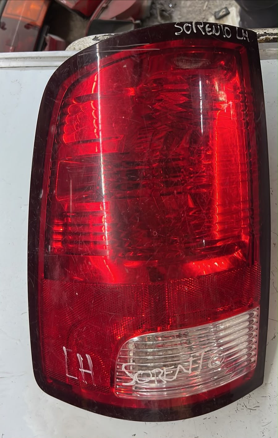Foco trasero izquierdo Kia sorento