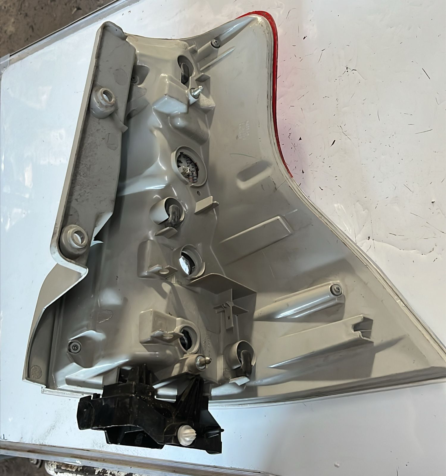 Foco trasero izquierdo Land cruiser