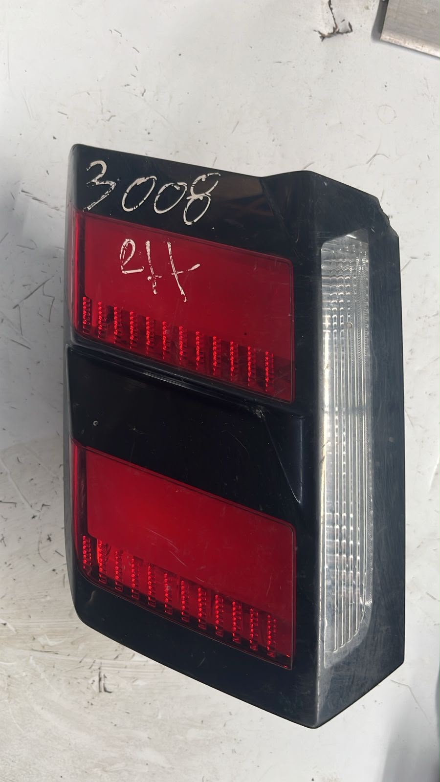 Foco de portalón derecho Peugeot 3008