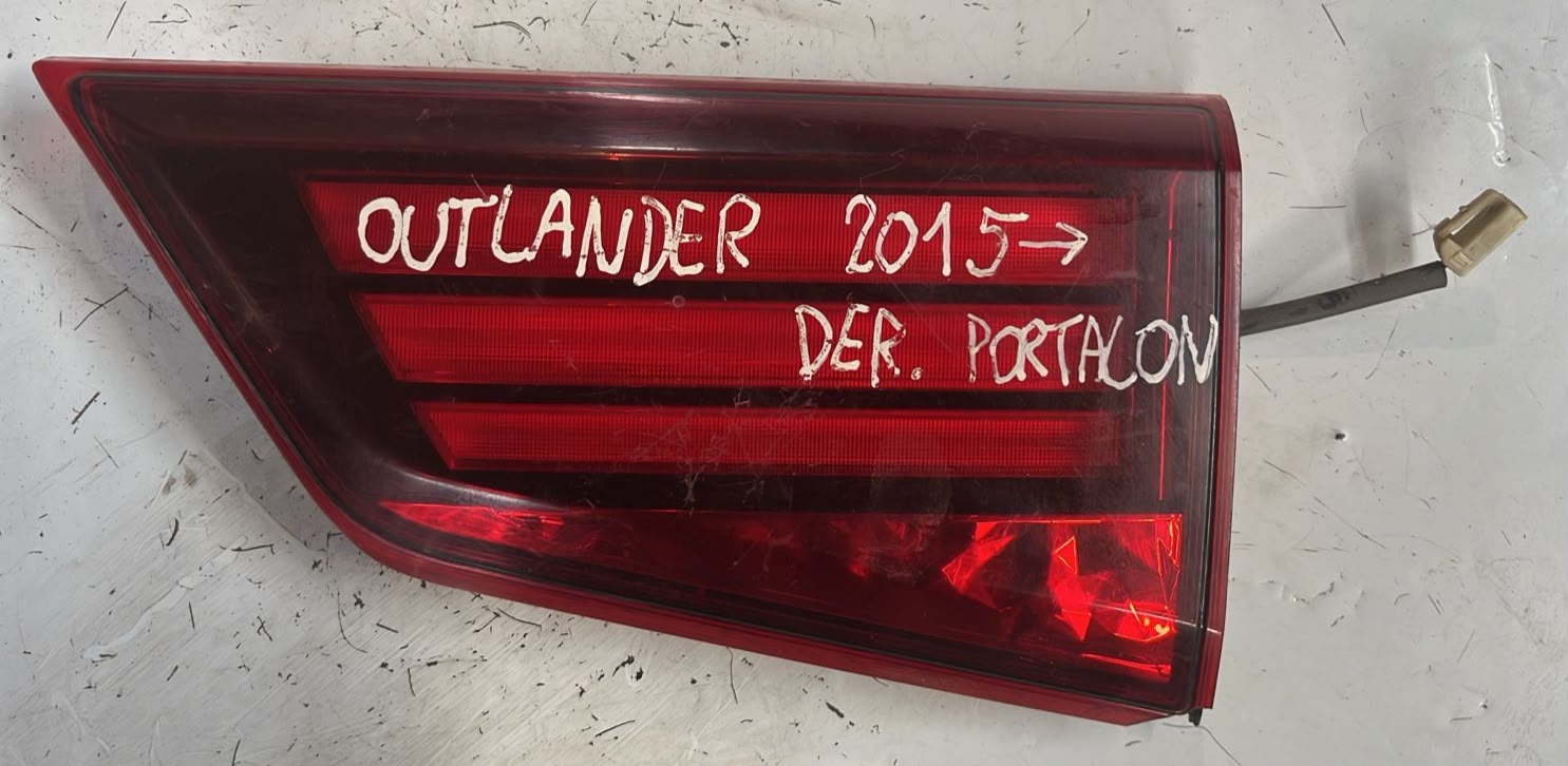 Foco de portalón derecho Mitsubishi Outlander