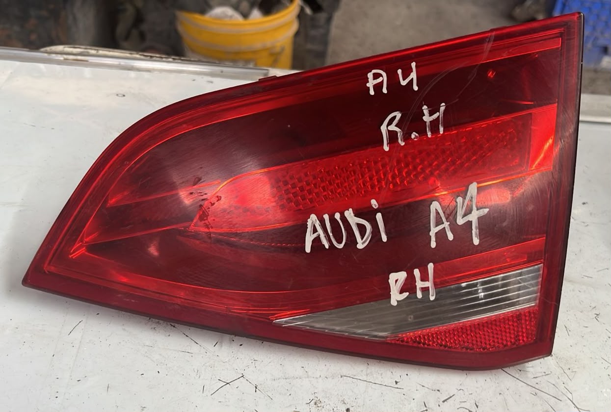 Foco trasero derecho Audi A4