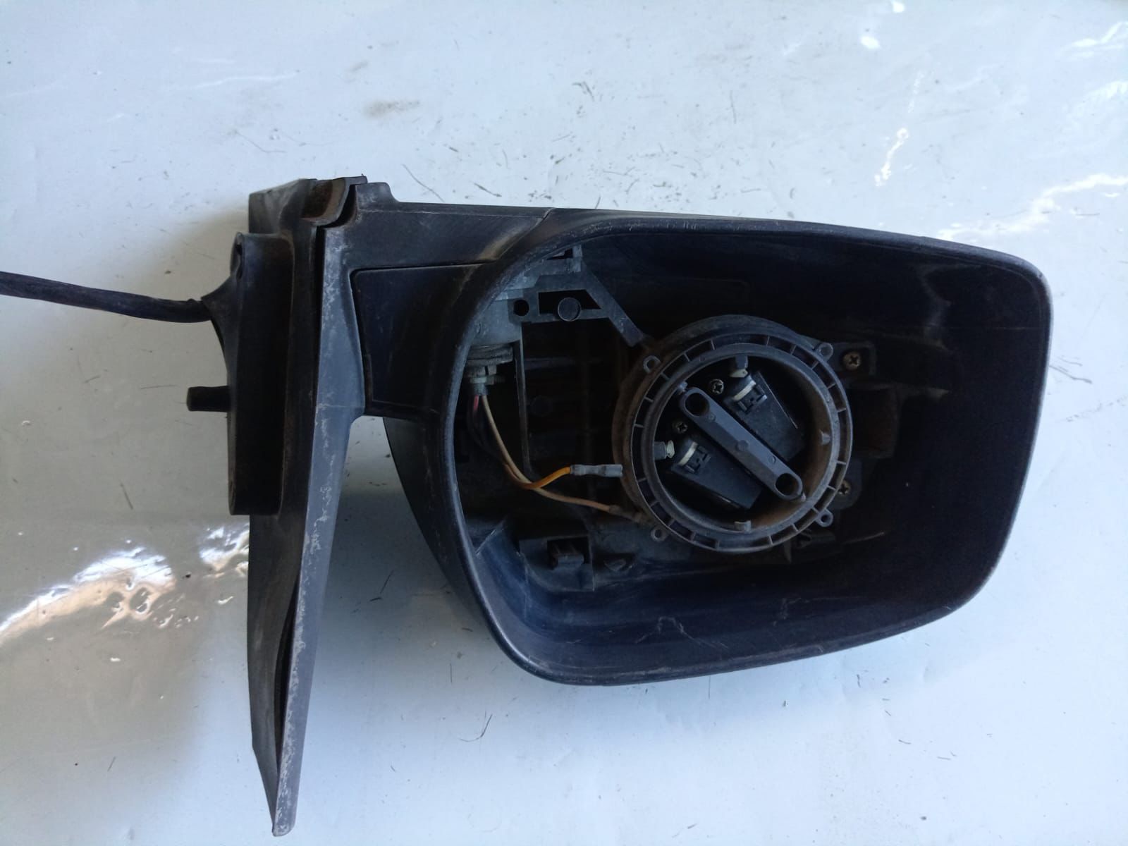 Espejo izquierdo Volkswagen Tiguan 10/15