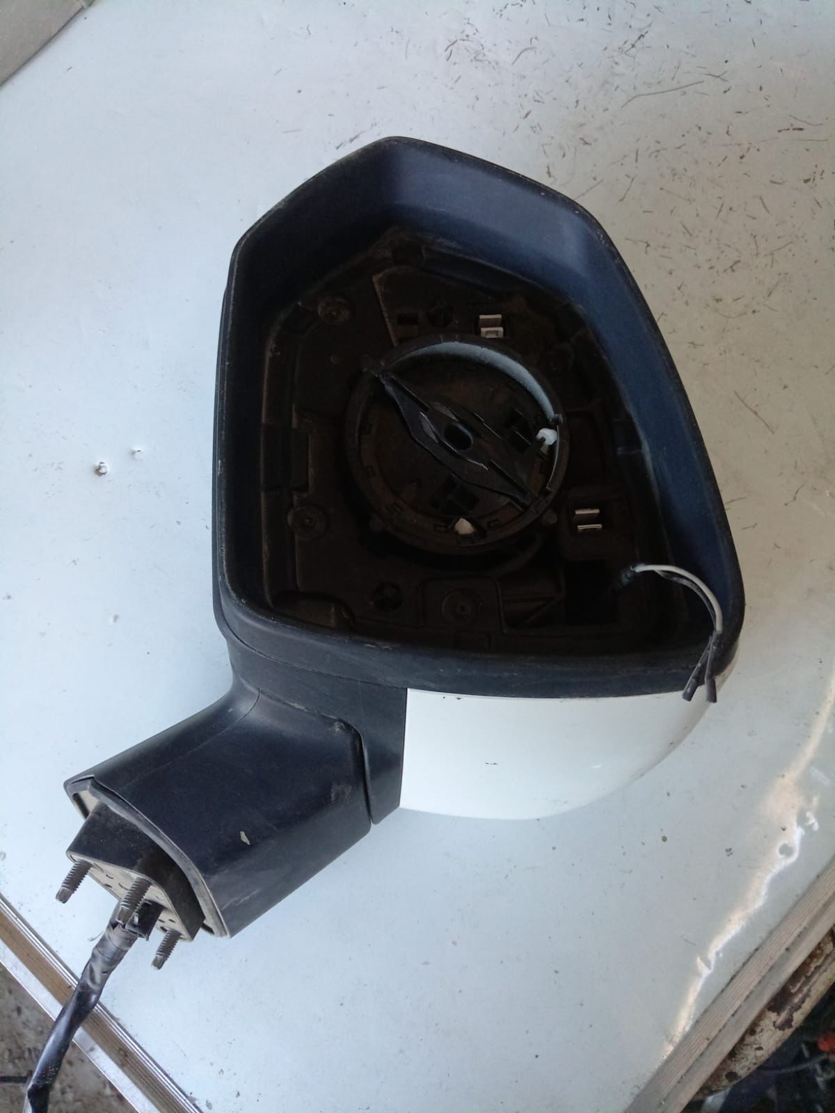 Espejo izquierdo Haval H6