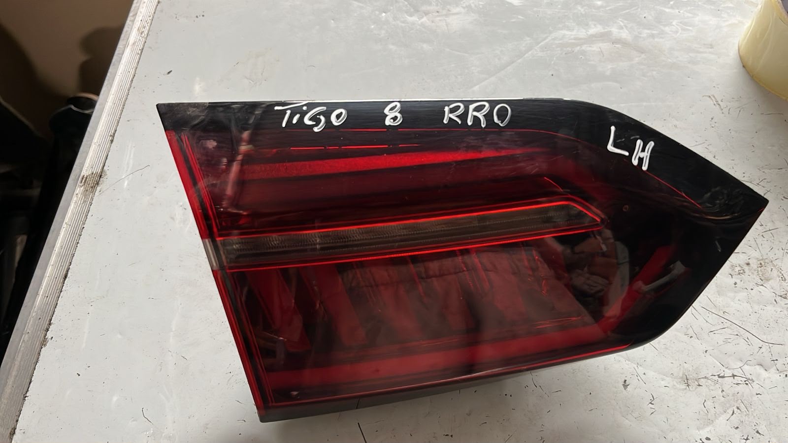 Foco de portalón izquierdo Chery Tiggo 8pro