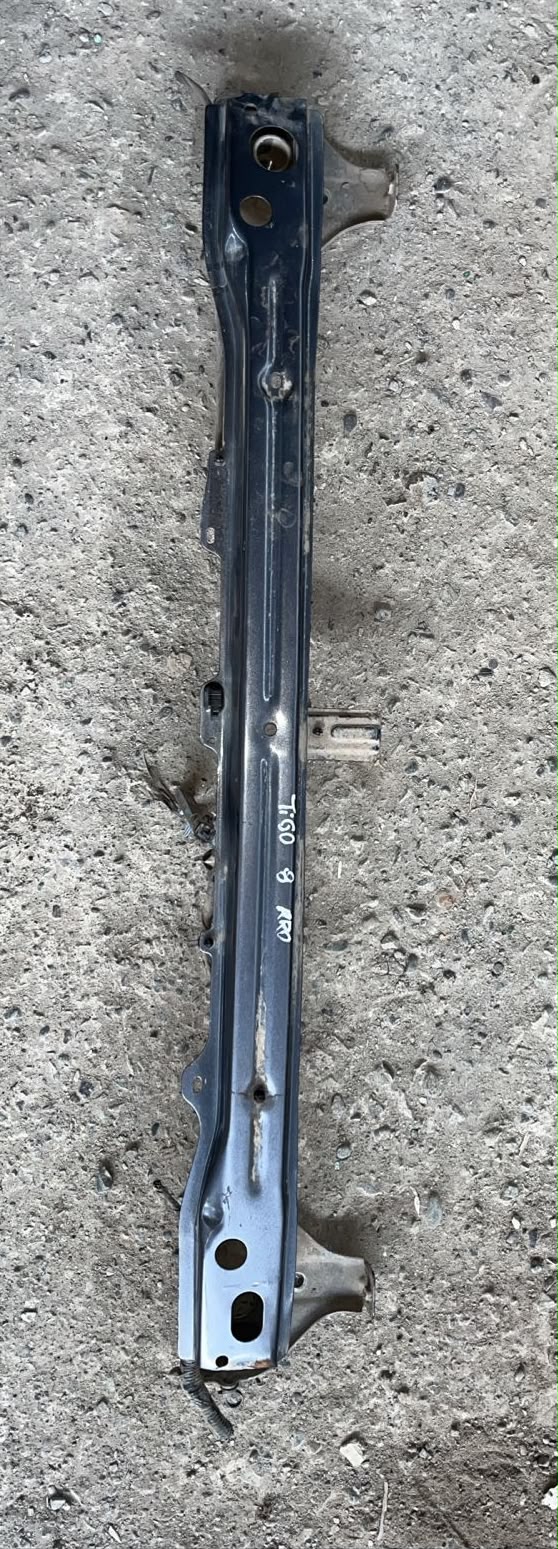 Refuerzo de Parachoque trasero chery tiggo 8pro