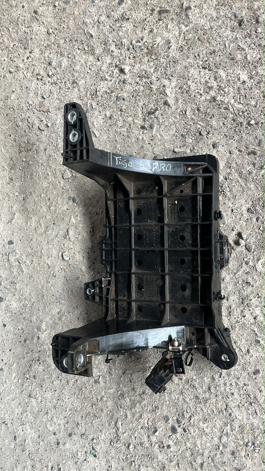Soporte de batería Chery Tiggo 8pro