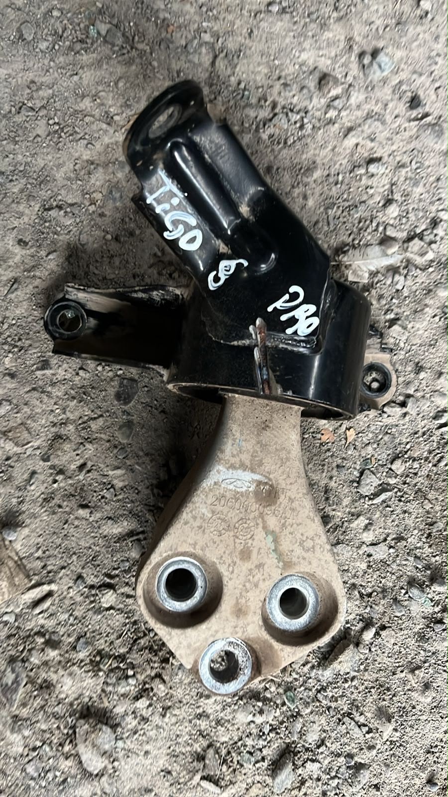 Soporte de motor izquierdo Chery Tiggo 8pro