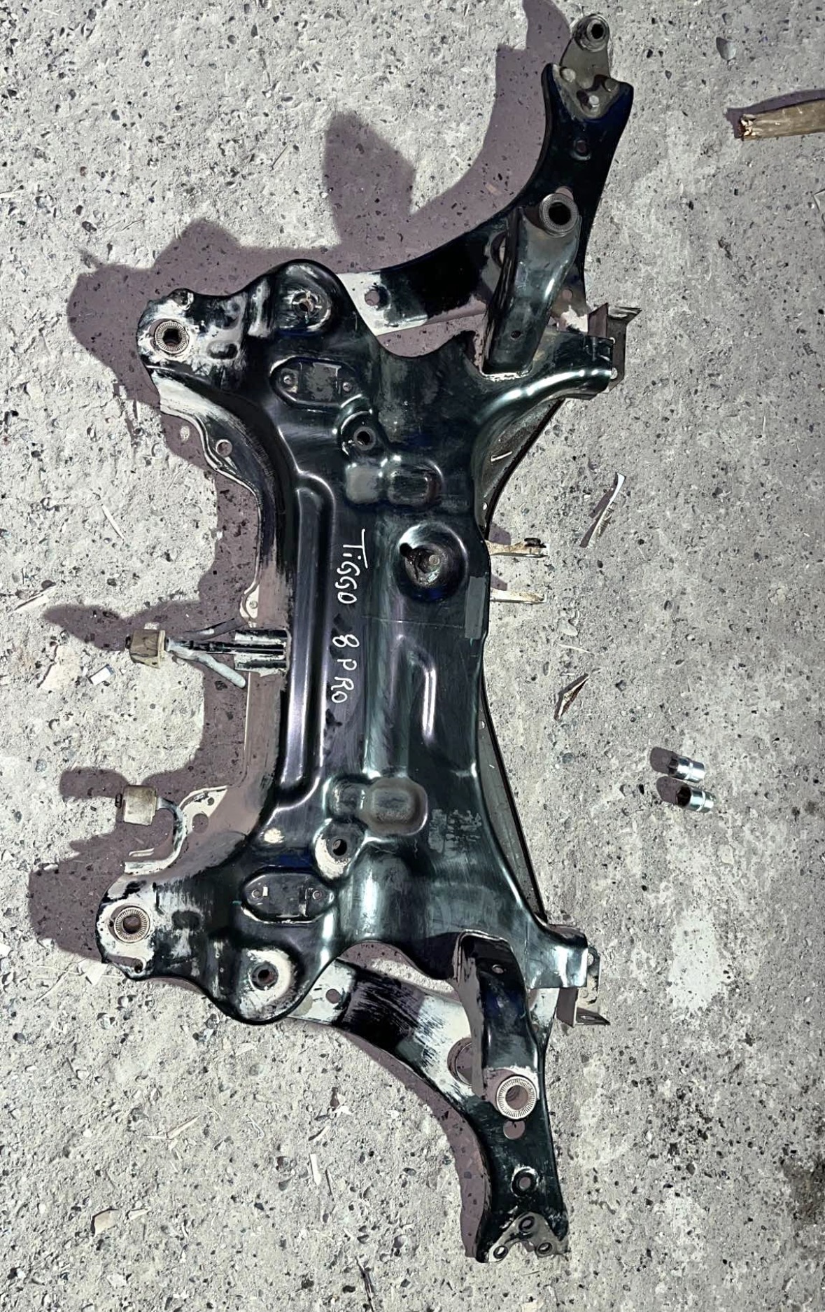 Cuna chery tiggo 8 pro