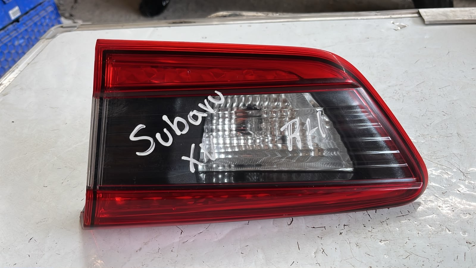 Foco trasero derecho Subaru xv