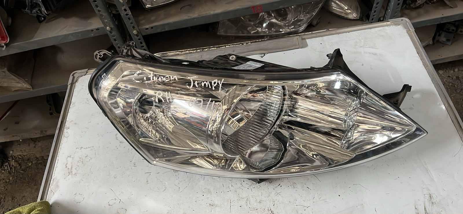 Óptico derecho Citroen Jumpy
