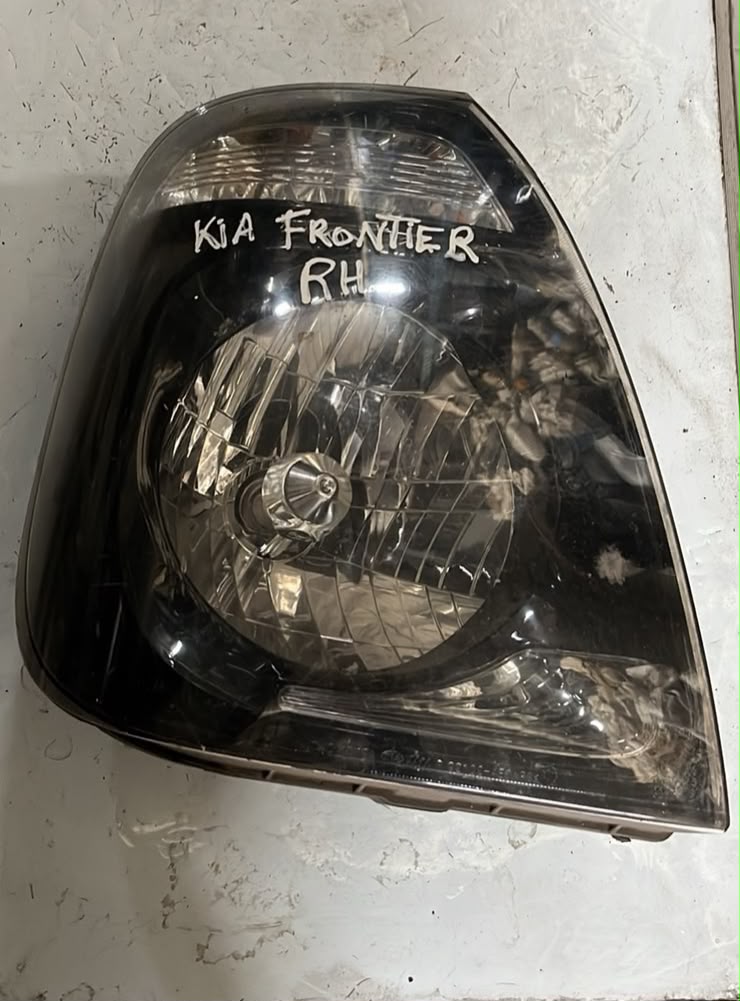 Óptico derecho Kia frontier