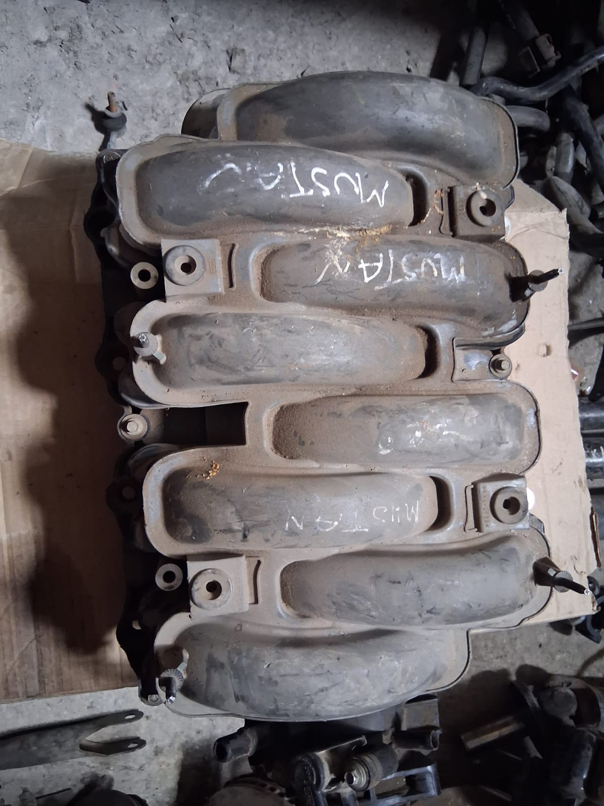 Múltiple de admisión Ford Mustang