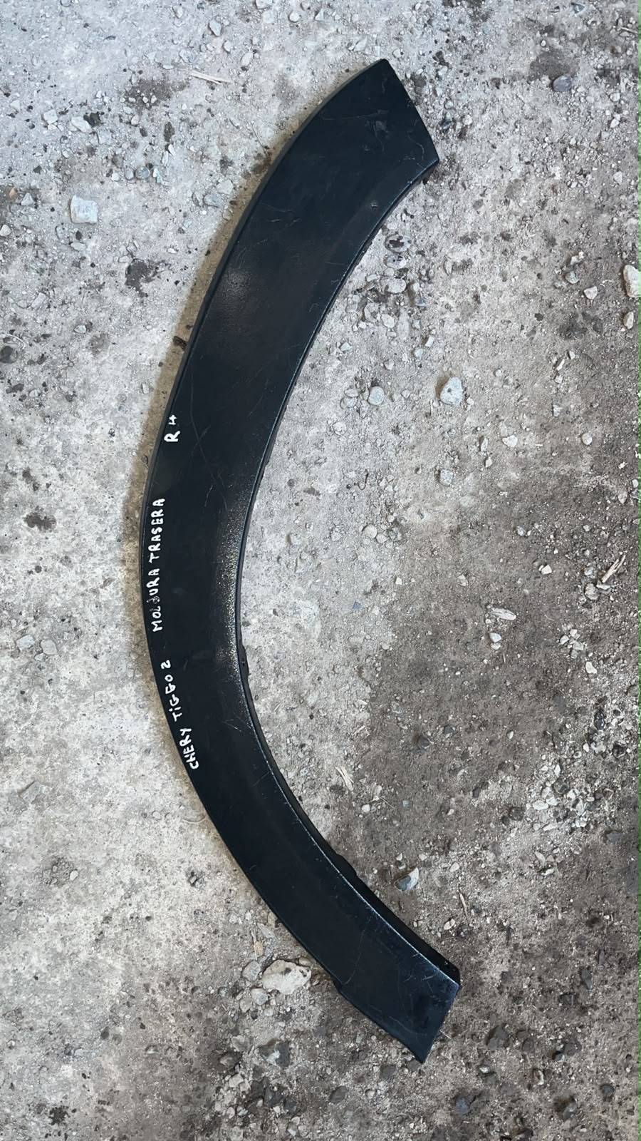 Moldura trasera derecha Chery Tiggo 2