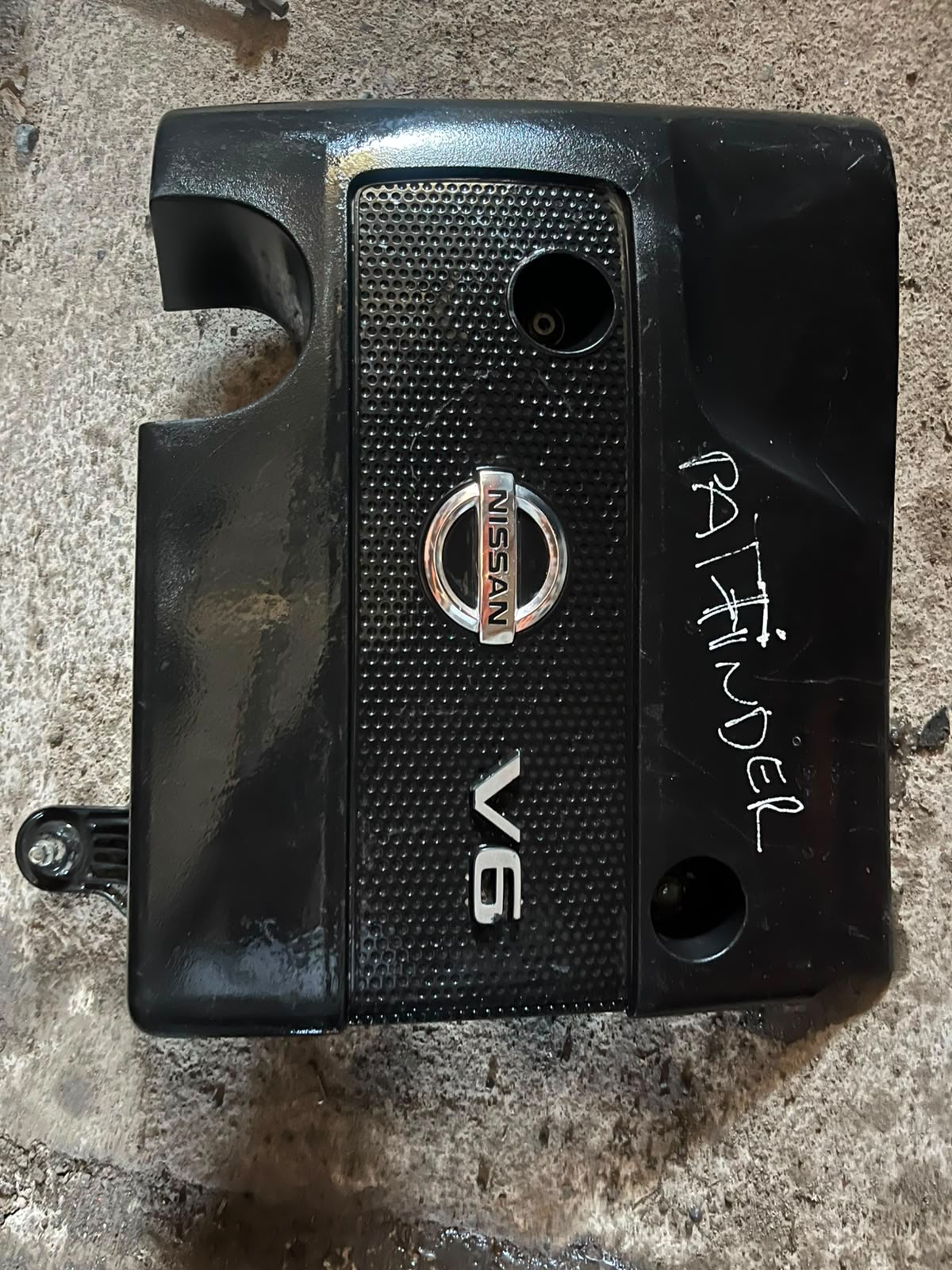 Tapa de motor Nissan patfinder