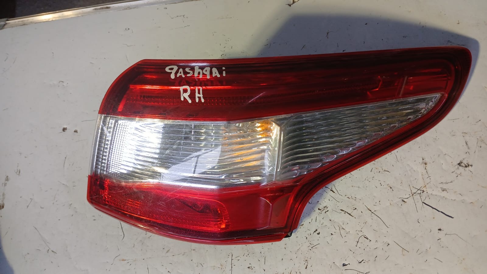 Foco trasero derecho nissan qashqai