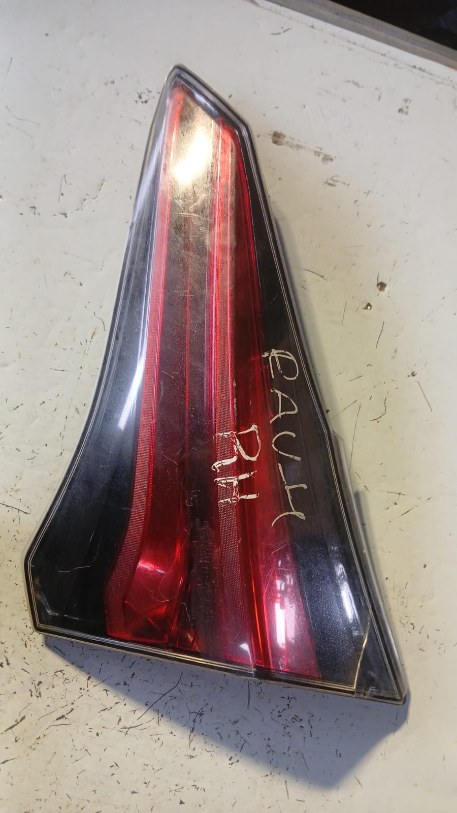 Foco trasero derecho de portalon toyota Rav-4