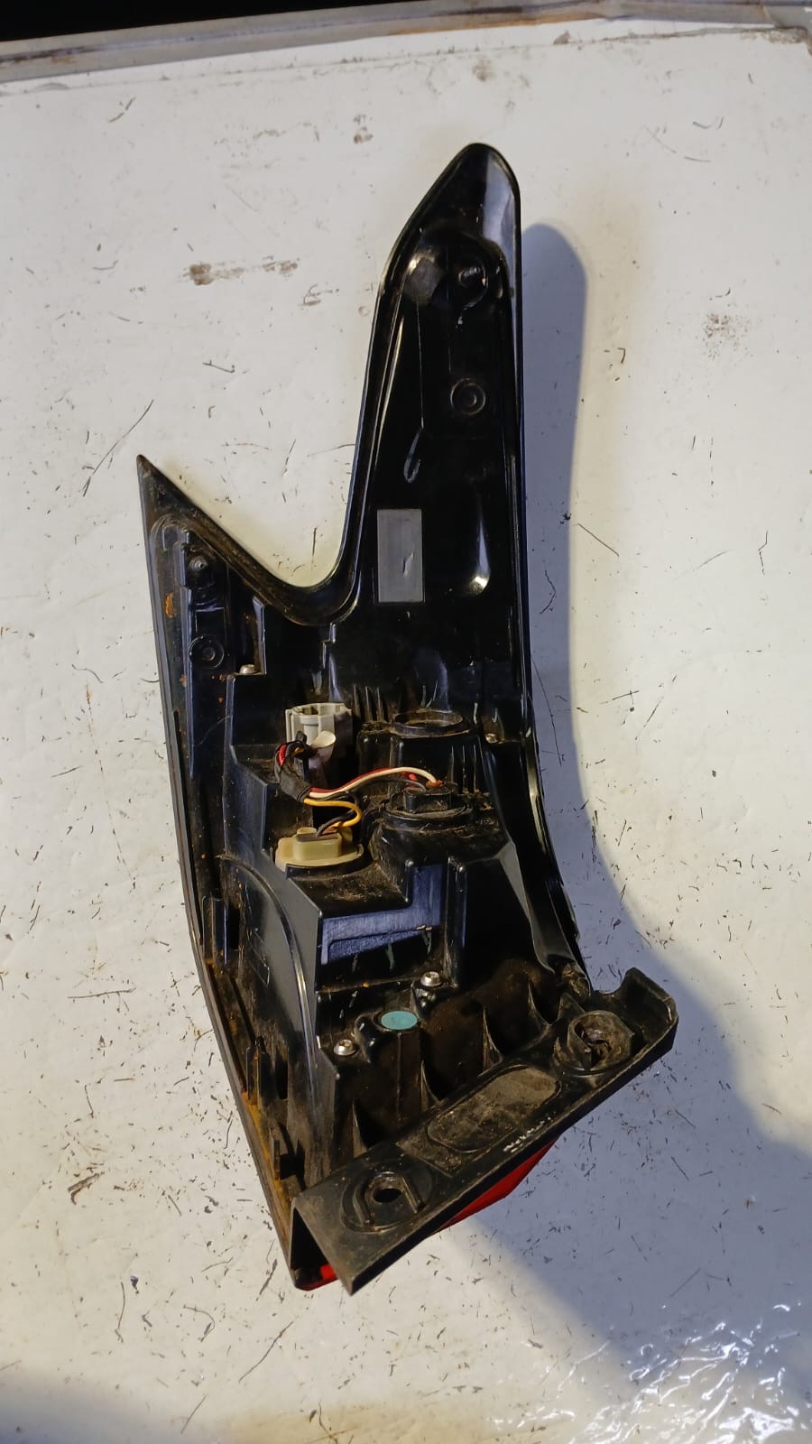 Foco trasero derecho Nissan versa