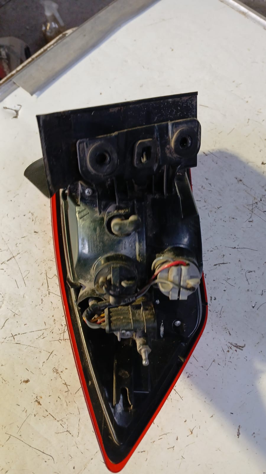 Foco trasero derecho changan cs15