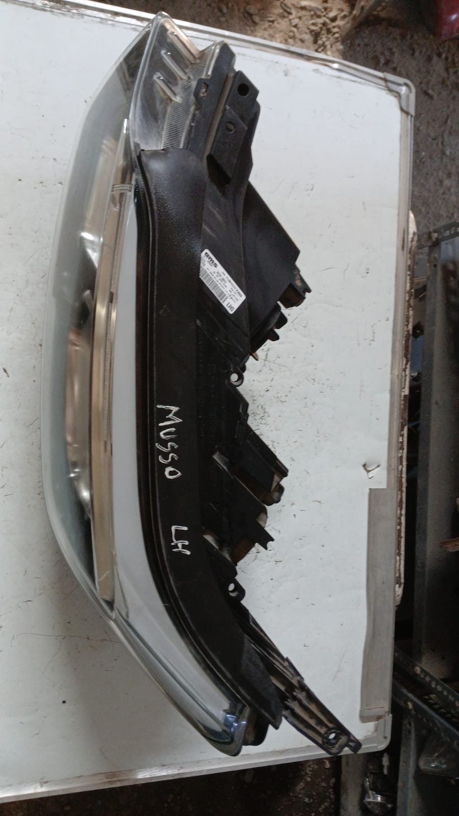 Óptico izquierdo Ssangyong Musso