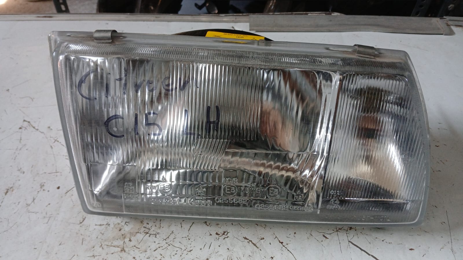 Óptico izquierdo citroen c15