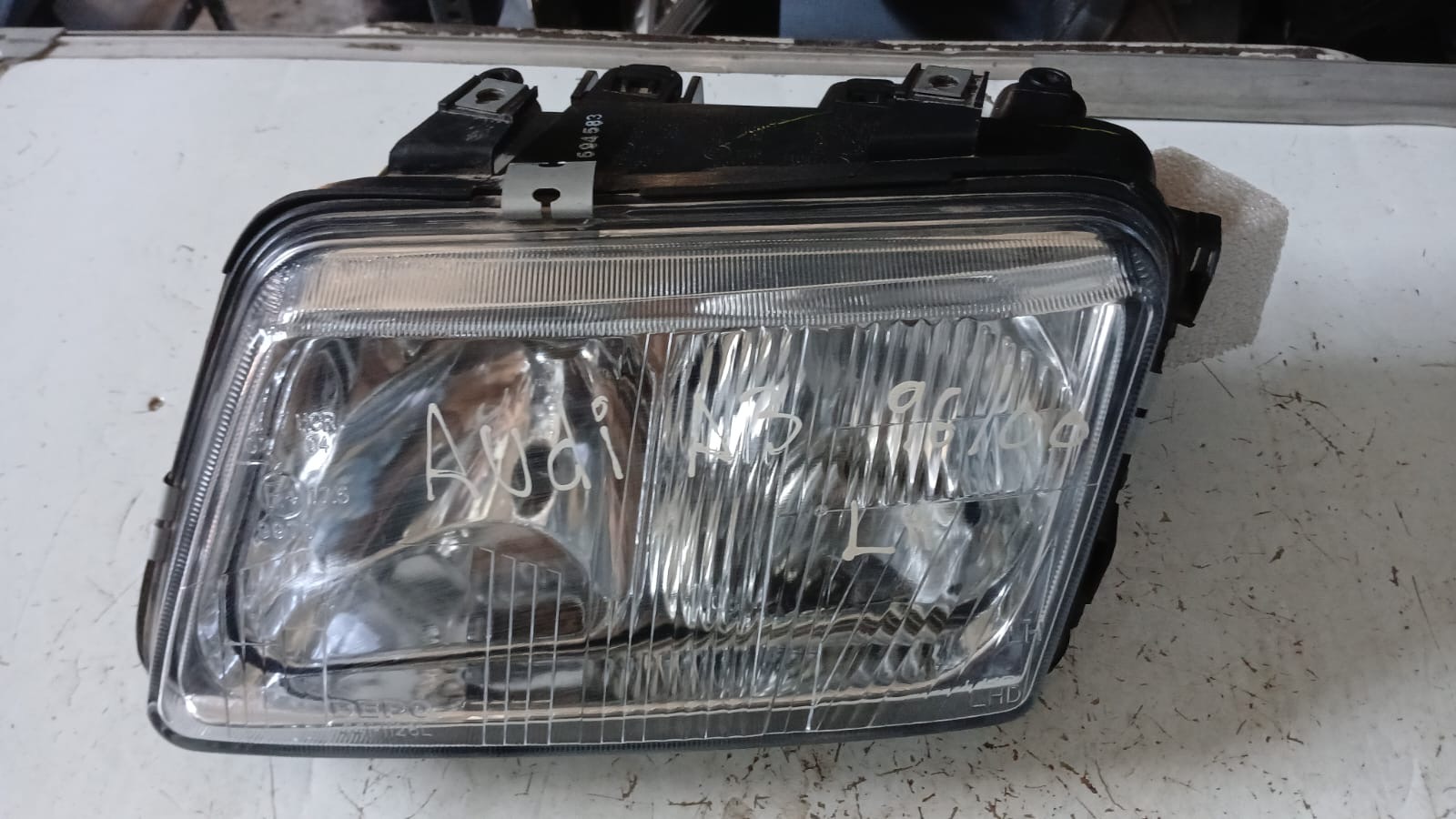 Óptico izquierdo Audi A3