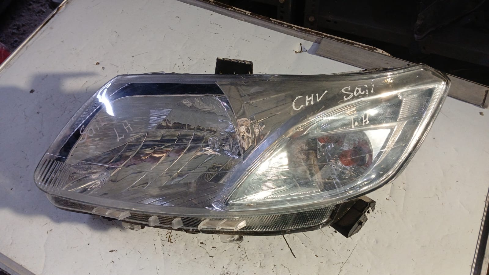 Óptico izquierdo Chevrolet Sail