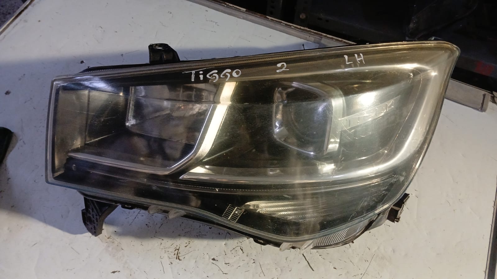 Óptico izquierdo Chery Tiggo 2