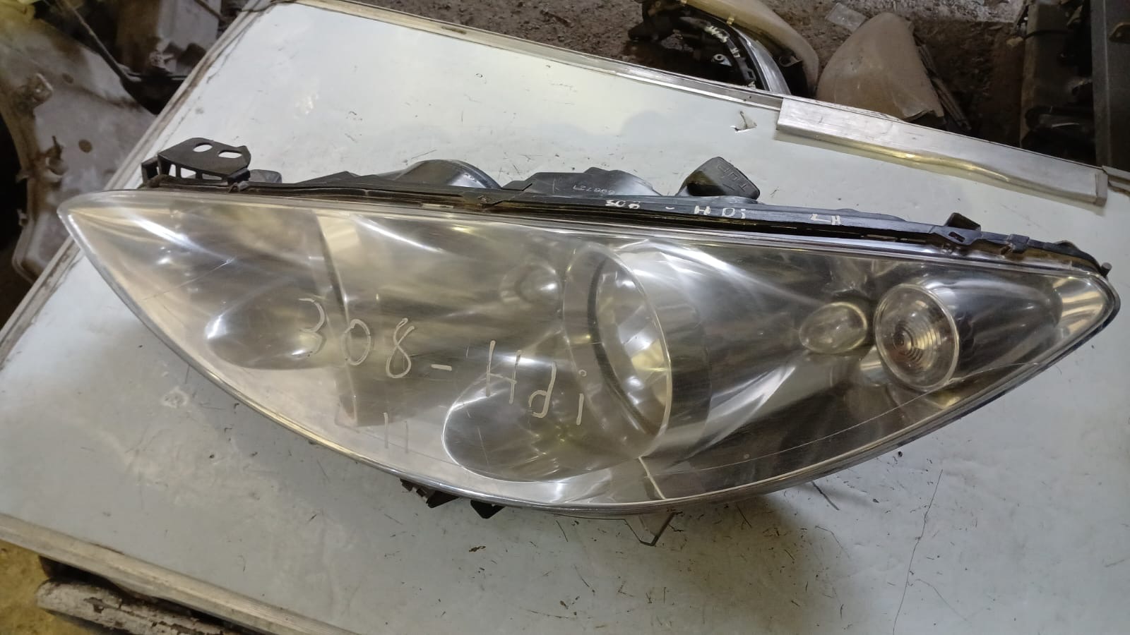 Óptico izquierdo Peugeot 308 hdi